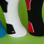 Sudor - calcetines negros para hombre absorbentes del tobillo, Eco - calcetines atléticos amistosos del tobillo para los adultos