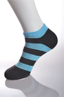 Haga para pedir los calcetines corrientes del invierno, calcetines corrientes inconsútiles de diversos colores