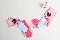 Altos colores múltiples impresos 3D de los adultos del bebé de los calcetines de la elasticidad