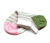 El olor anti sudó los calcetines de absorción del tobillo para los hombres y las mujeres